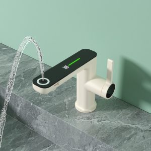 Modern Pull-Out Digital Basin Faucet - Stainless Steel Finish Hot & Cold Bathroom Sink Tap with Real-Time Temperature Display