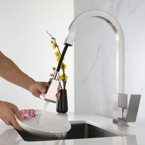 OEM Customizable Solid Brass Bathroom Basin Faucet for Hot & Cold Water Mixing